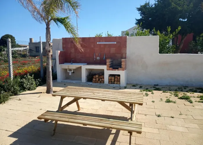 Isole Dello Stagnone 公寓